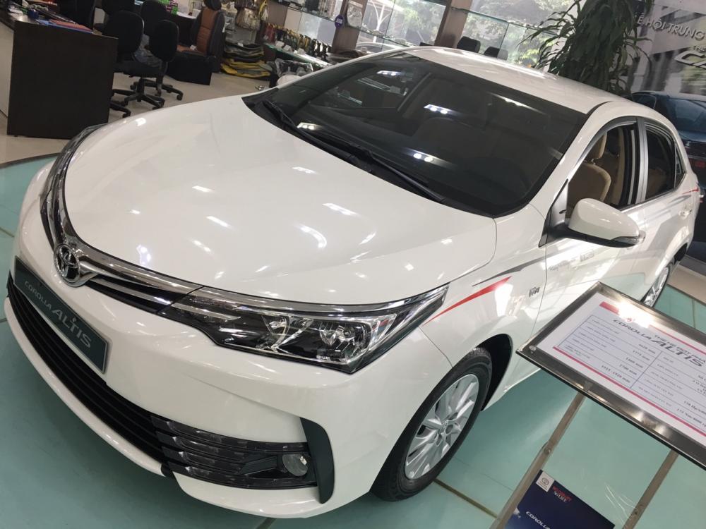 Toyota Corolla altis 1.8E CVT 2019 - Bán Toyota Altis 1.8E CVT 2019 - đủ màu - giá tốt