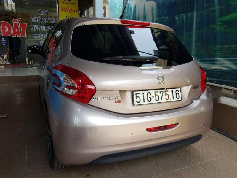 Peugeot 208    2014 - Bán ô tô Peugeot 208 sản xuất 2014, xe nhập chính chủ, 579 triệu