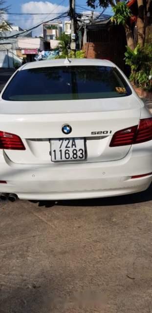 BMW 5 Series 520i 2015 - Bán xe BMW 5 Series 520i đời 2015, màu trắng, nhập khẩu nguyên chiếc, xe gia đình