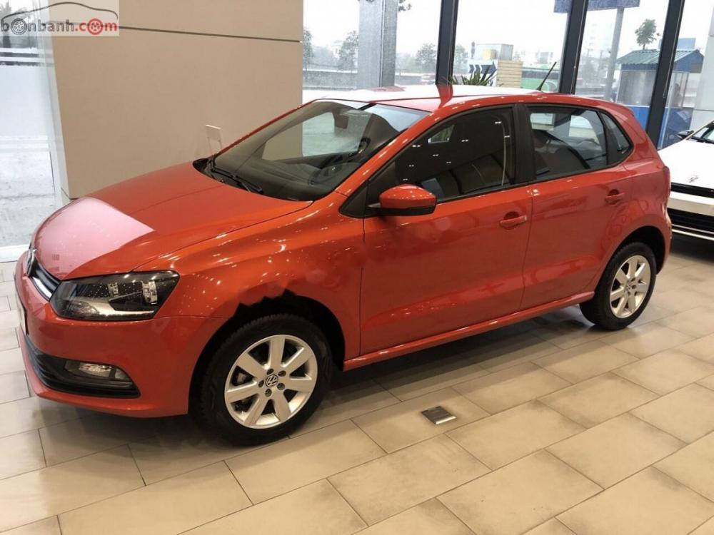 Volkswagen Polo 1.6 AT 2018 - Bán xe Volkswagen Polo 1.6 AT sản xuất năm 2018, màu đỏ, xe nhập