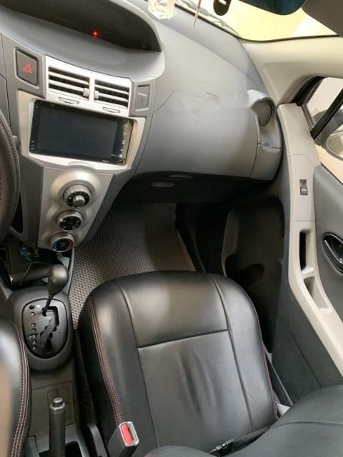 Toyota Yaris    2010 - Bán xe Toyota Yaris sản xuất năm 2010, màu đen, xe nhập còn mới