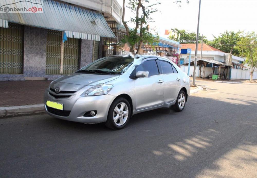 Toyota Vios E 2008 - Bán xe Toyota Vios E sản xuất 2008, màu bạc chính chủ giá cạnh tranh