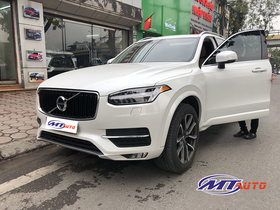 Volvo XC90 Momentum 2017 - Bán ô tô Volvo XC90 Momentum 2017, màu trắng, xe nhập khẩu - LH em Hương 0945392468