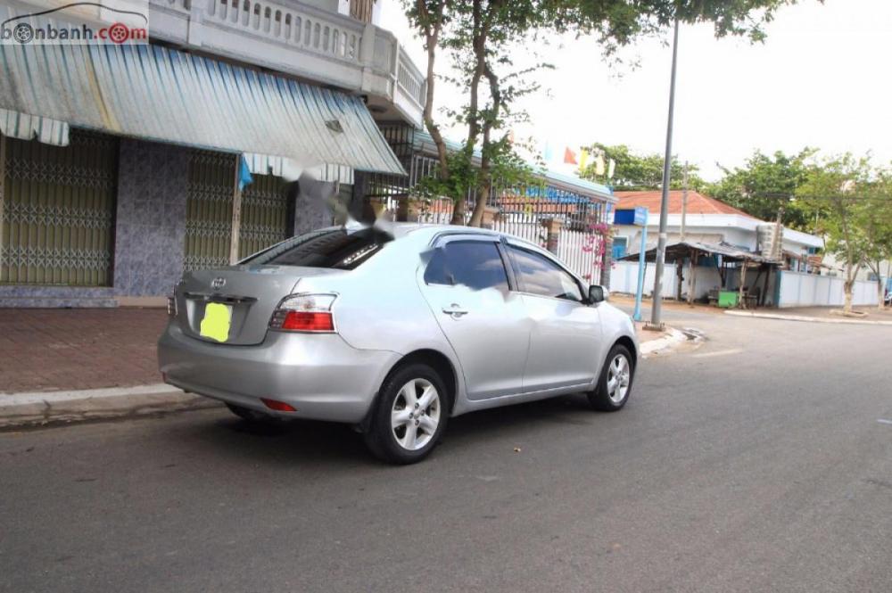 Toyota Vios E 2008 - Bán xe Toyota Vios E sản xuất 2008, màu bạc chính chủ giá cạnh tranh