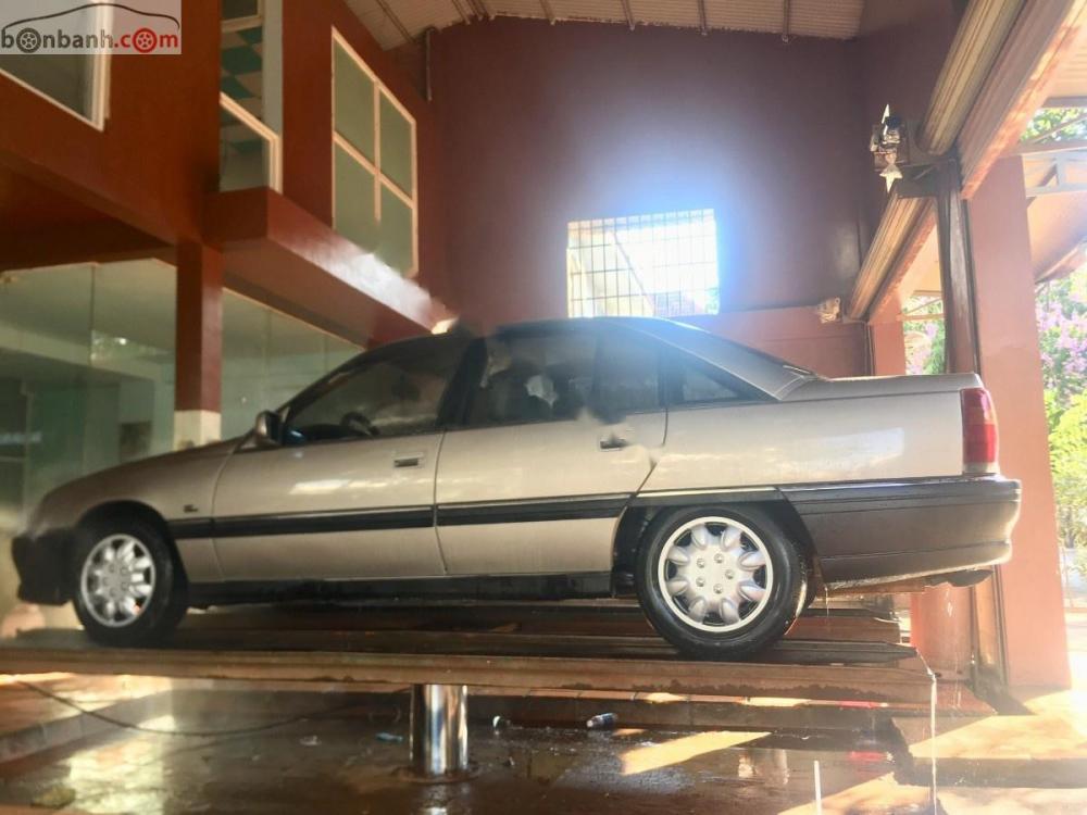 Opel Omega 1993 - Xe Opel Omega sản xuất năm 1993, màu bạc, nhập khẩu