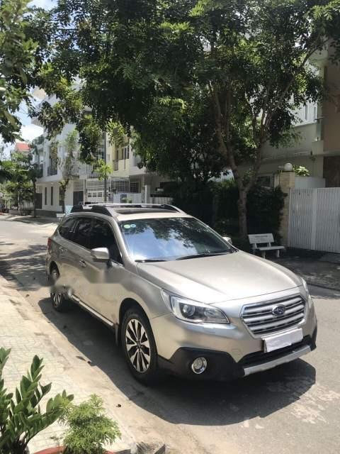 Subaru Outback   2015 - Cần bán gấp Subaru Outback đời 2015, xe gia đình sử dụng, bảo dưỡng định kỳ đầy đủ