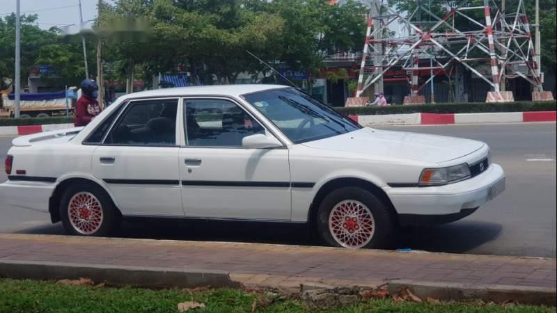 Toyota Camry 1989 - Gia đình bán Toyota Camry năm 1989, màu trắng