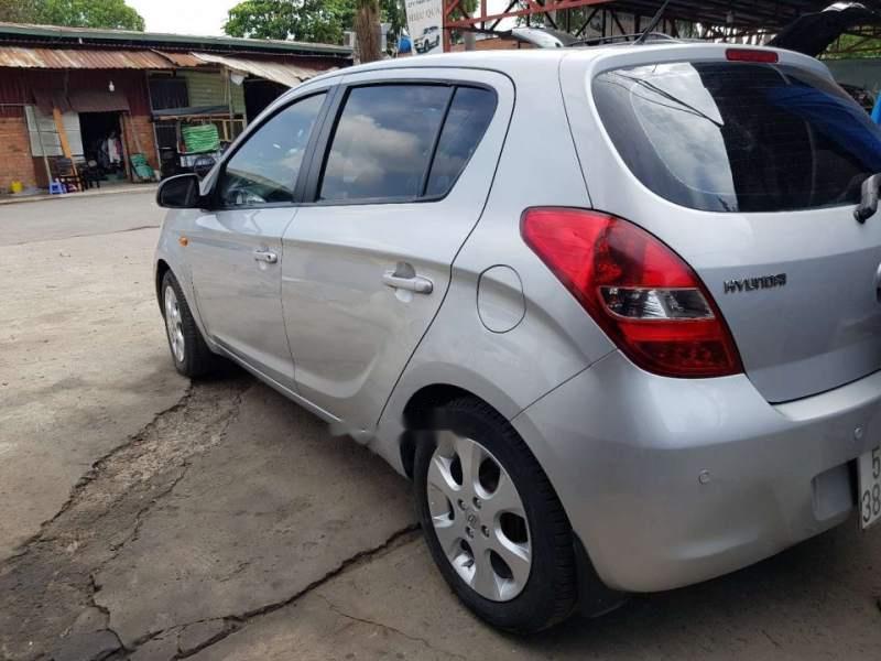 Hyundai i20  AT 2012 - Bán Hyundai i20 đời 2012, màu bạc, nhập khẩu, có cửa trời