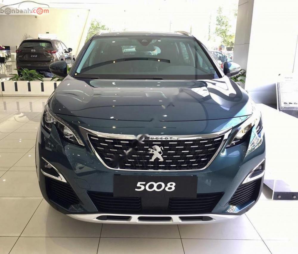 Peugeot 5008 1.6 AT 2019 - Cần bán xe Peugeot 5008 1.6 AT đời 2019, màu xanh lam