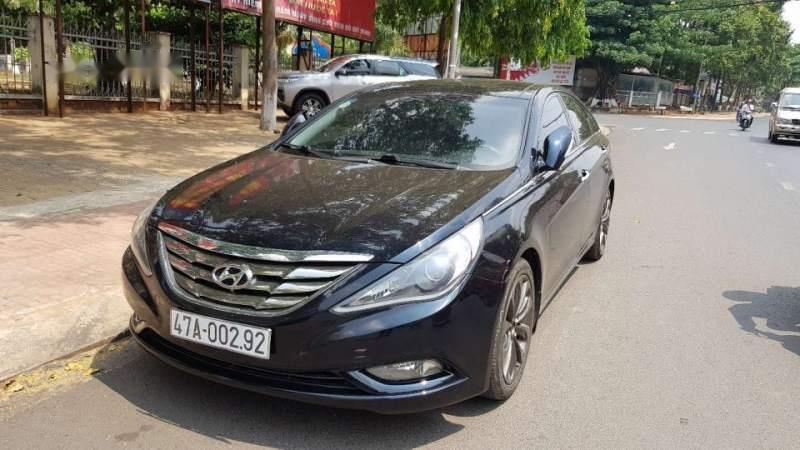 Hyundai Sonata   2010 - Cần bán lại xe Hyundai Sonata sản xuất năm 2010, màu đen, xe cực đẹp