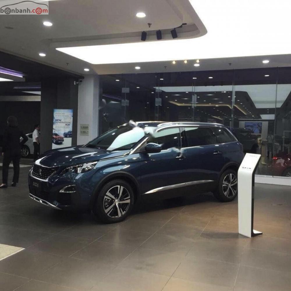 Peugeot 5008 1.6 AT 2019 - Cần bán xe Peugeot 5008 1.6 AT đời 2019, màu xanh lam