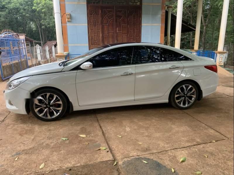 Hyundai Sonata 2012 - Bán Hyundai Sonata năm 2012, màu trắng, nhập khẩu nguyên chiếc