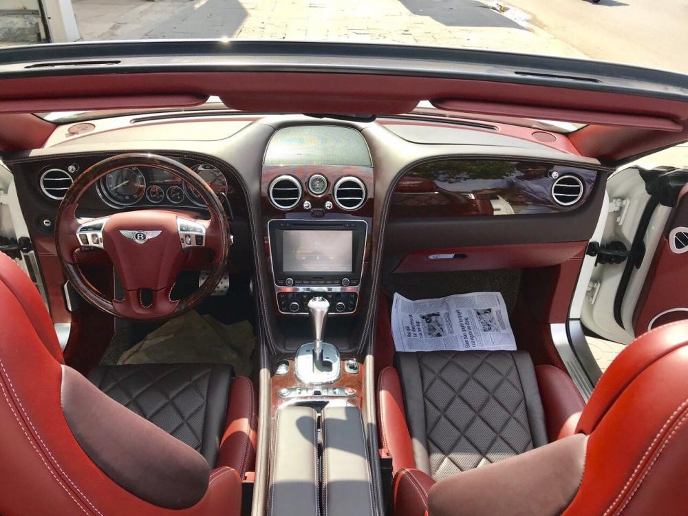 Bentley Continental 2015 - Bán ô tô Bentley Continental năm 2015, màu trắng nhập khẩu nguyên chiếc