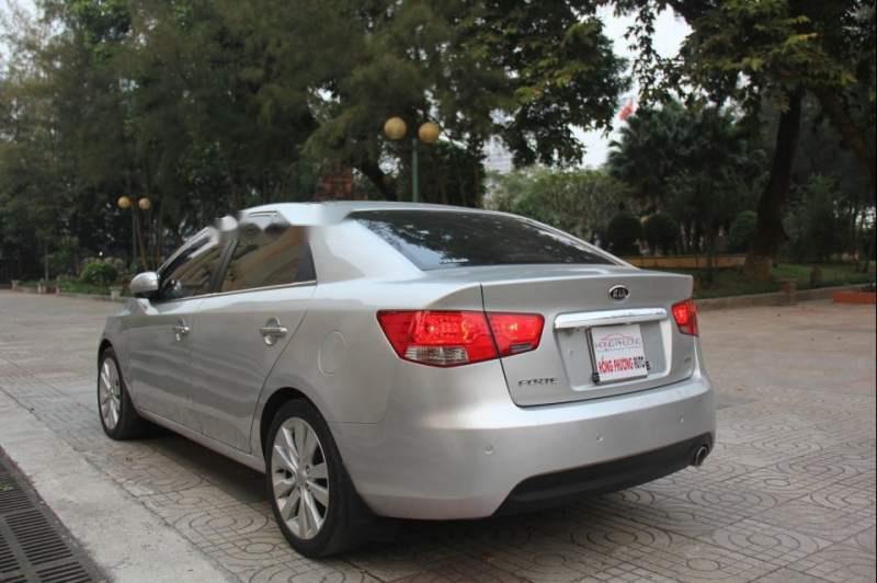 Kia Forte Sli 2010 - Cần bán Kia Forte Sli 2010, màu bạc, xe nhập