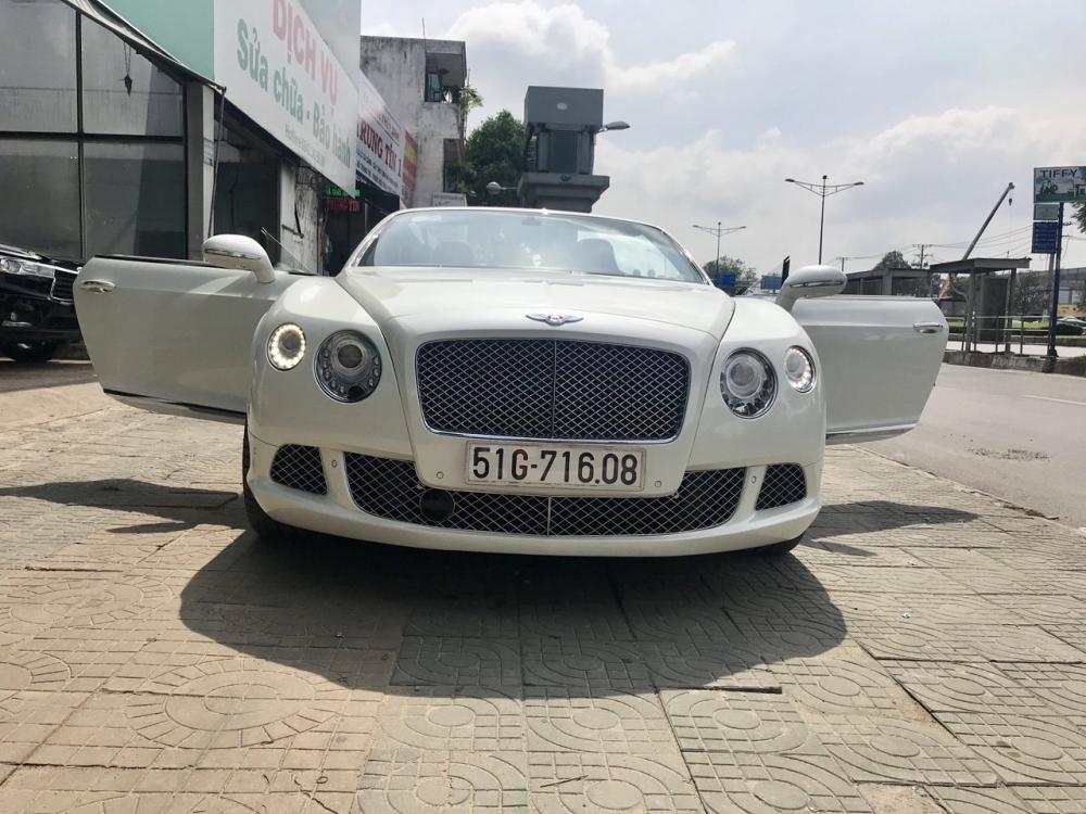 Bentley Continental 2015 - Bán ô tô Bentley Continental năm 2015, màu trắng nhập khẩu nguyên chiếc