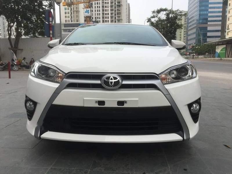 Toyota Yaris   2016 - Cần bán lại xe Toyota Yaris đời 2016, màu trắng, giá chỉ 620 triệu