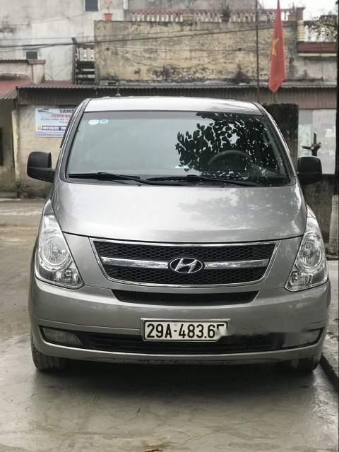 Hyundai Grand Starex 2011 - Bán Hyundai Grand Starex 2011, màu bạc, nhập khẩu nguyên chiếc