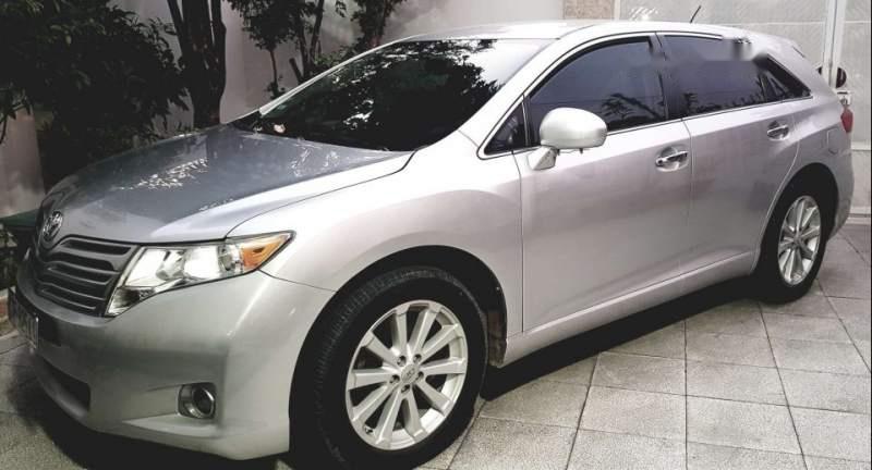 Toyota Venza Economy 2009 - Cần bán gấp Toyota Venza Economy năm sản xuất 2009, màu bạc, nhập khẩu ít sử dụng