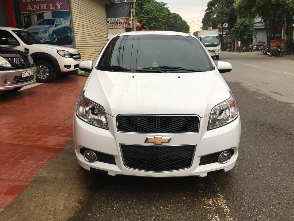 Chevrolet Aveo 2018 - Bán Chevrolet Aveo sản xuất 2018, màu trắng, giá 365tr
