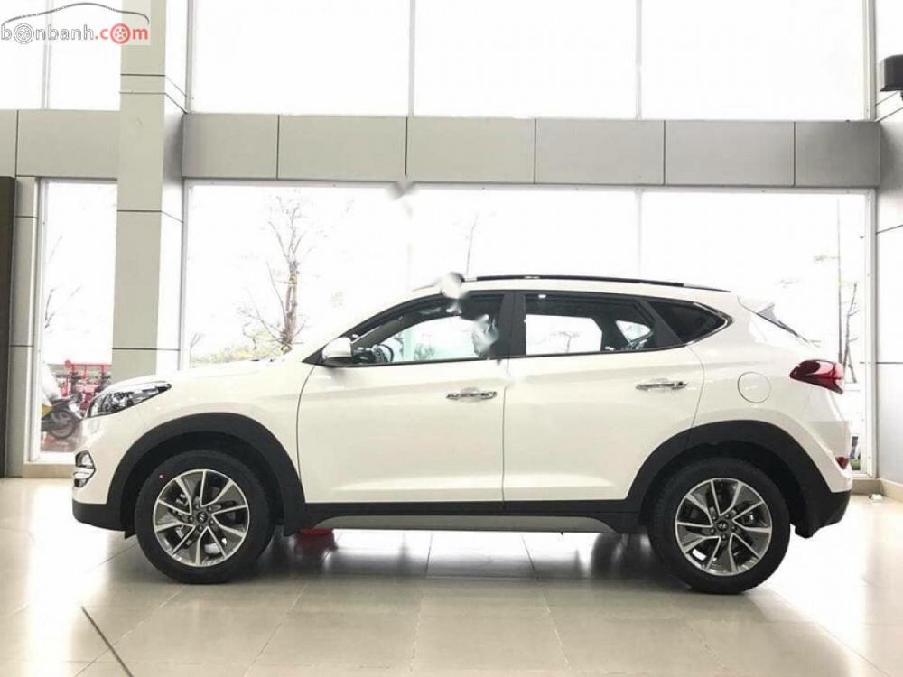 Hyundai Tucson 2.0 ATH 2019 - Bán xe Hyundai Tucson 2.0 ATH đời 2019, màu trắng