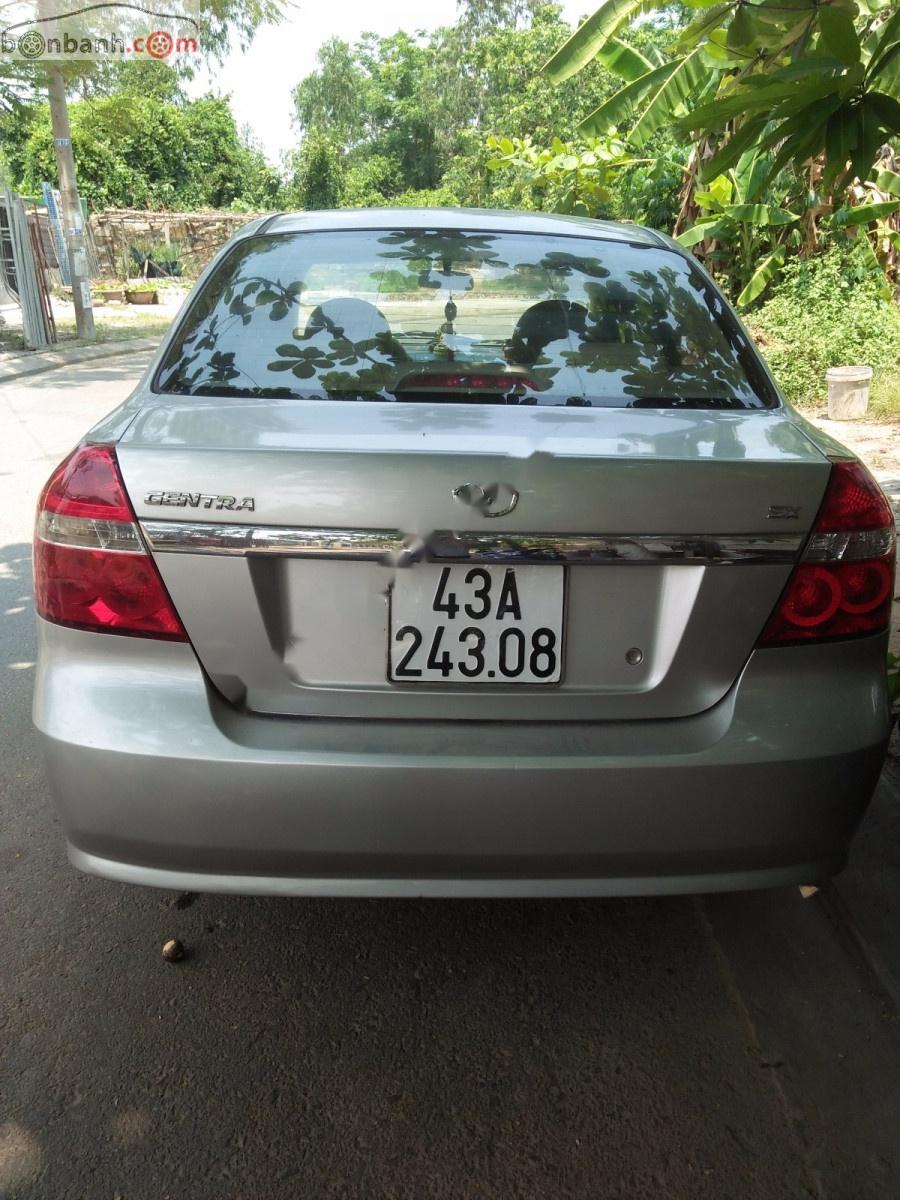 Daewoo Gentra   2011 - Cần bán xe Daewoo Gentra đời 2011, màu bạc, xe gia đình 