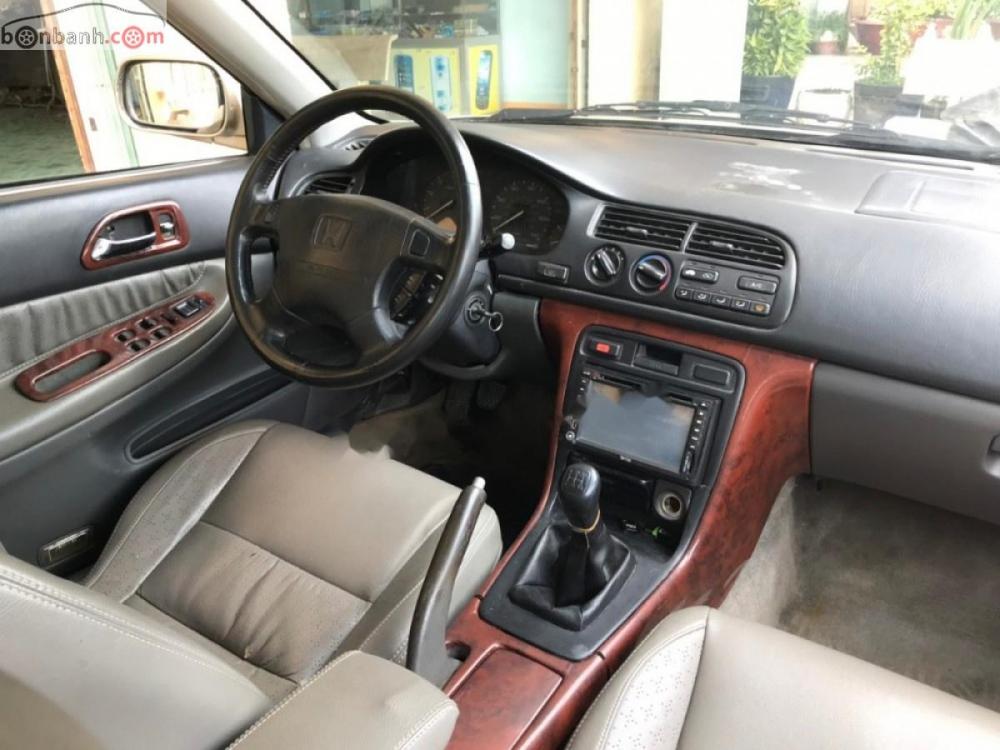 Honda Accord 1994 - Bán ô tô Honda Accord đời 1994, màu vàng, nhập khẩu 
