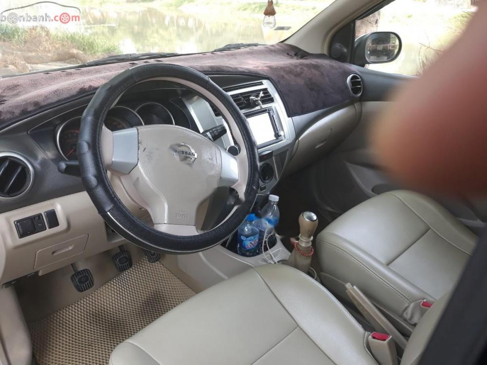 Nissan Grand livina 2011 - Bán Nissan Grand livina đời 2011, màu xám, chính chủ 