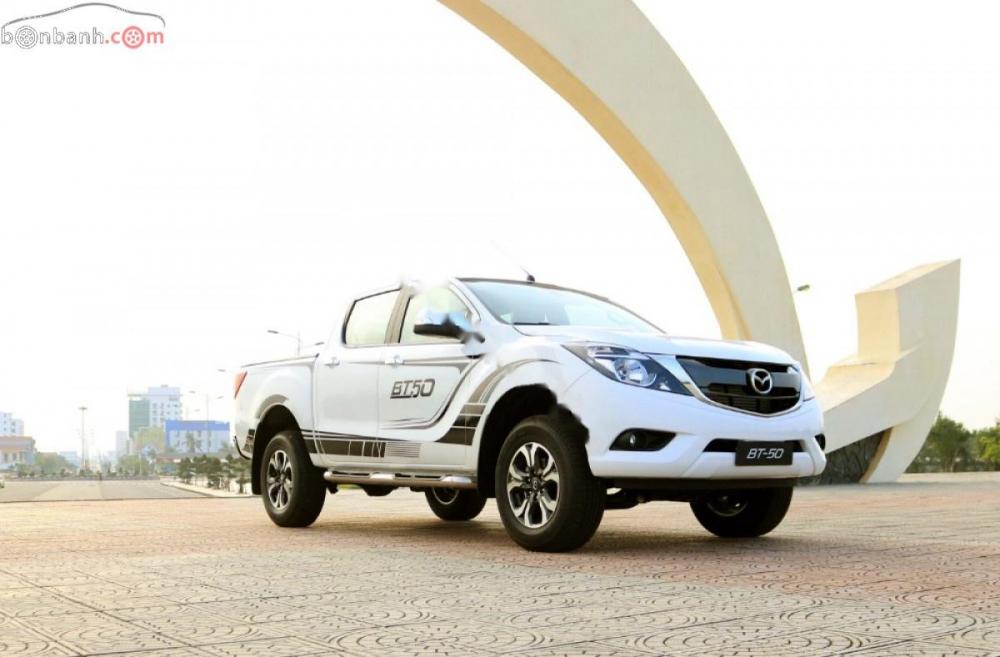 Mazda BT 50 2.2L 4x2 AT 2018 - Cần bán Mazda BT 50 2.2L 4x2 AT 2018, màu trắng, nhập khẩu