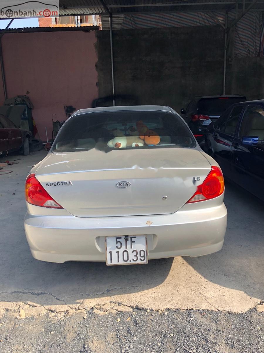 Kia Spectra 2005 - Bán Kia Spectra đời 2005, màu bạc, xe nhập