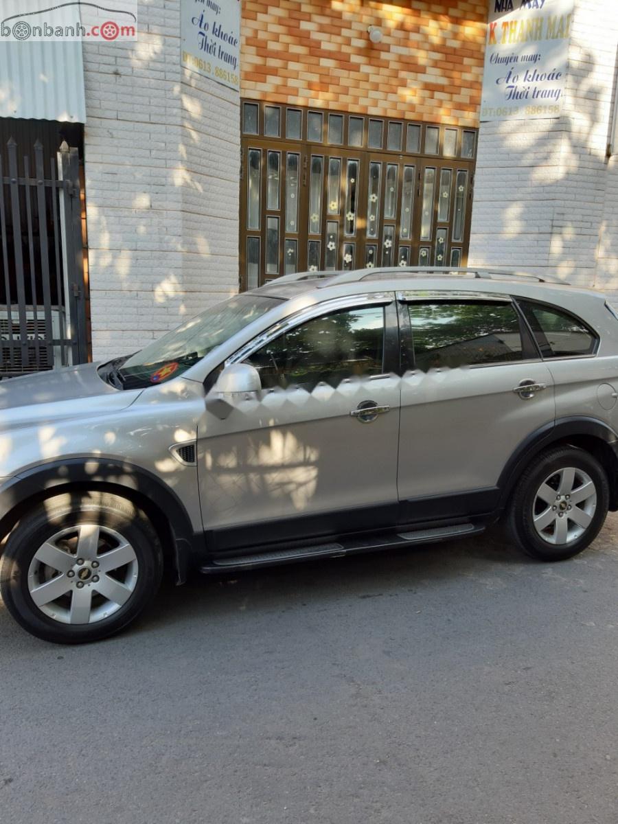 Chevrolet Captiva LTZ 2007 - Cần bán Chevrolet Captiva LTZ đời 2007, màu bạc, số tự động