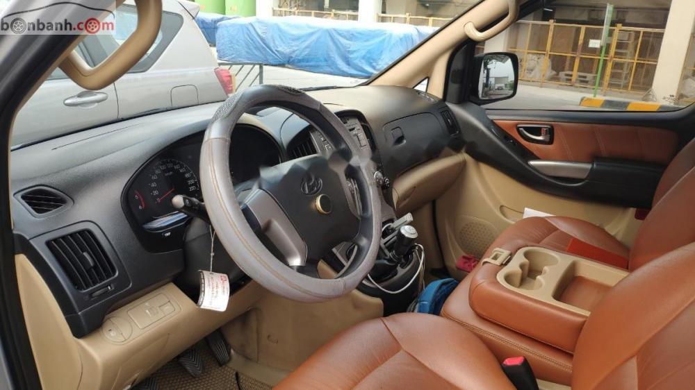 Hyundai Grand Starex 2013 - Bán xe Hyundai Grand Starex đời 2013, màu bạc, nhập khẩu nguyên chiếc