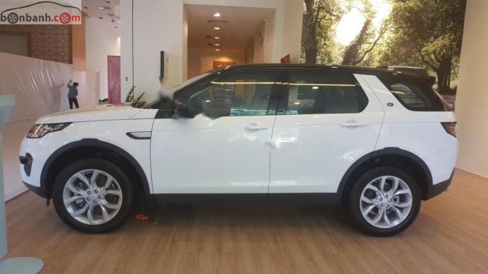 LandRover Discovery Sport HSE 2018 - Bán Discovery Sport HSE - Chương trình tháng 4 với ưu đãi lớn 200 triệu đồng