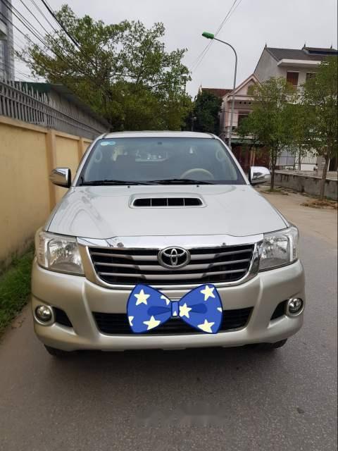 Toyota Hilux  G   2014 - Bán Toyota Hilux G năm 2014, nhập khẩu, 545 triệu