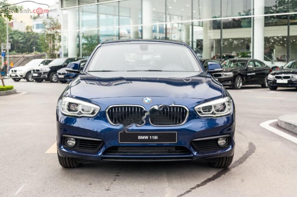 BMW 1 Series 118i 2018 - Bán BMW 1 Series 118i sản xuất năm 2018, màu xanh lam, xe nhập