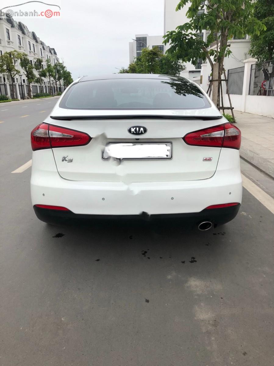 Kia K3 2015 - Bán ô tô Kia K3 đời 2015, màu trắng xe gia đình 