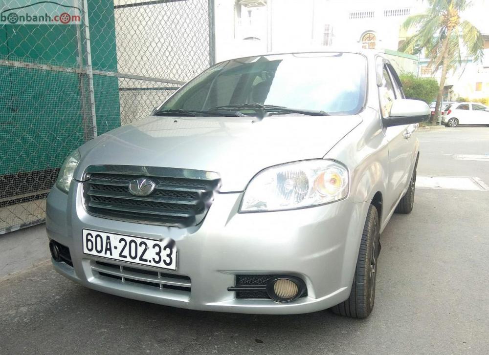 Daewoo Gentra    2010 - Gia đình cần bán xe Daewoo Gentra đời 2010, xe đẹp, nội thất sạch sẽ