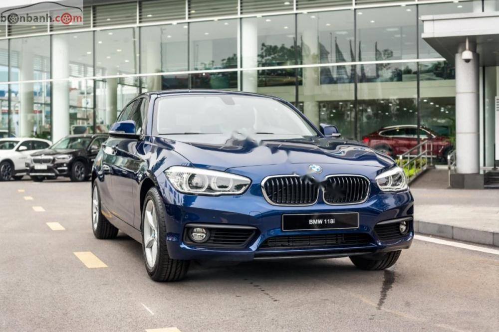 BMW 1 Series 118i 2018 - Bán BMW 1 Series 118i sản xuất năm 2018, màu xanh lam, xe nhập