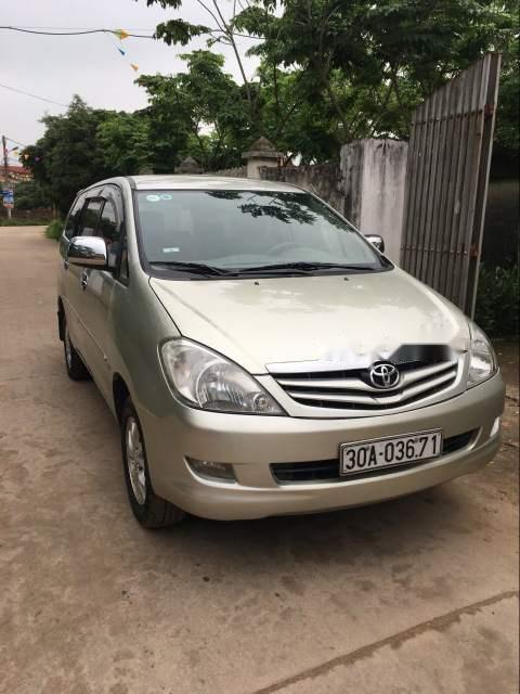 Toyota Innova     2008 - Bán xe Toyota Innova đời 2008, màu bạc, giá chỉ 350 triệu