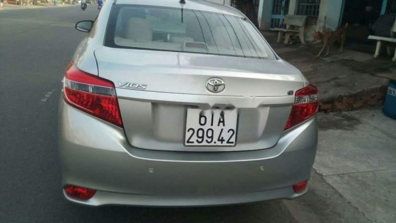 Toyota Vios   2016 - Bán Toyota Vios đời 2016, màu bạc giá tốt