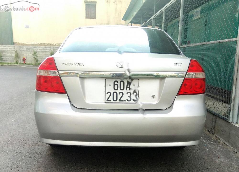 Daewoo Gentra    2010 - Gia đình cần bán xe Daewoo Gentra đời 2010, xe đẹp, nội thất sạch sẽ