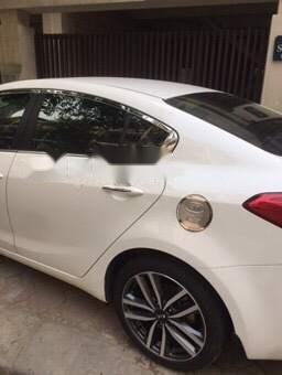 Kia K3   2.0AT 2016 - Cần bán gấp Kia K3 2.0AT đời 2016, màu trắng, nhập khẩu  