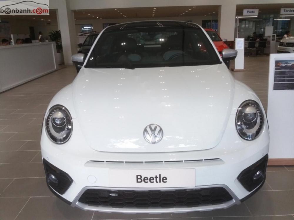 Volkswagen Beetle Dune 2018 - Cần bán xe Volkswagen Beetle Dune năm sản xuất 2018, màu trắng, xe nhập