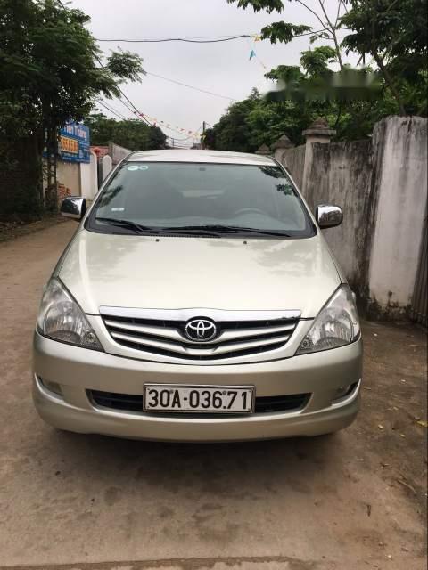 Toyota Innova     2008 - Bán xe Toyota Innova đời 2008, màu bạc, giá chỉ 350 triệu