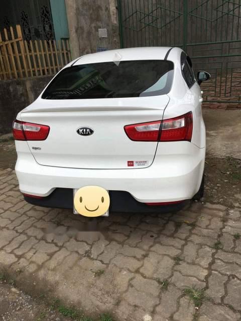 Kia Rio   AT 2017 - Bán xe Kia Rio AT sản xuất năm 2017, màu trắng, xe nhập chính chủ