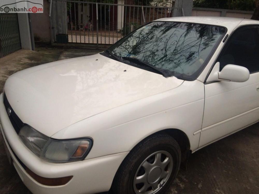 Toyota Corolla 1996 - Bán xe Toyota Corolla sản xuất 1996, màu trắng, nhập khẩu, giá chỉ 125 triệu