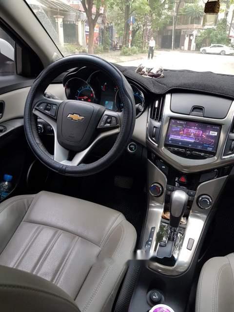 Chevrolet Cruze 2016 - Cần bán lại xe Chevrolet Cruze đời 2016, màu trắng chính chủ