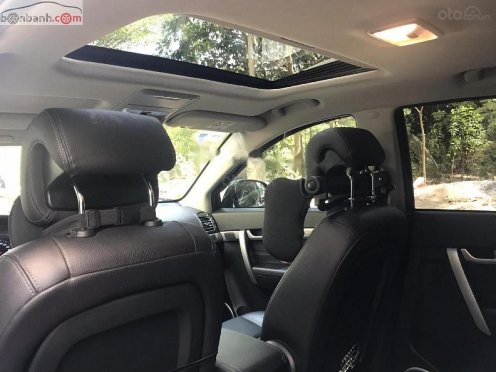 Chevrolet Captiva Revv LTZ 2.4 AT 2017 - Cần bán Chevrolet Captiva Revv LTZ 2.4 AT sản xuất 2017, màu đen, giá 759tr