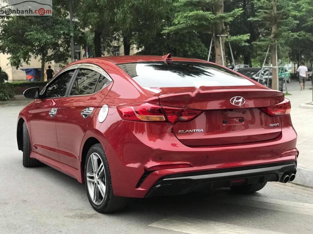 Hyundai Elantra 1.6 tubor 2018 - Cần bán gấp Hyundai Elantra 1.6 tubor đời 2018, màu đỏ