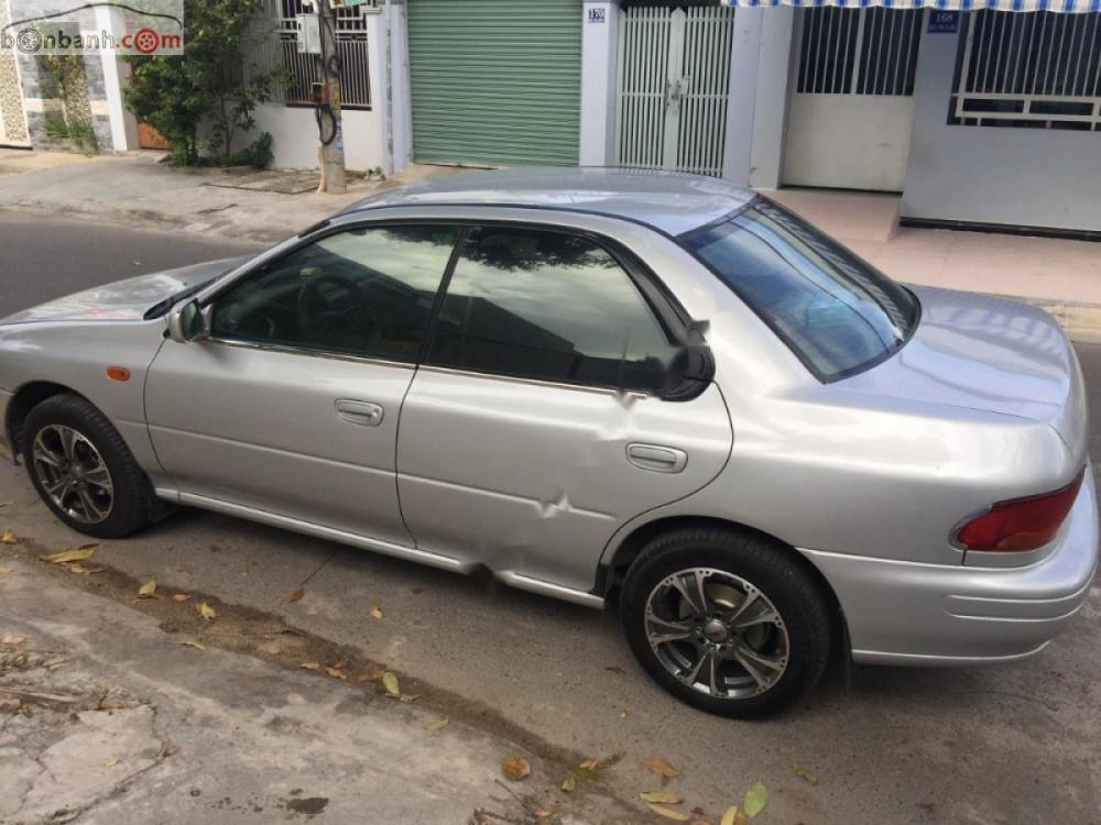 Subaru Impreza 2.0 MT AWD 1996 - Bán Subaru Impreza 2.0 MT AWD sản xuất 1996, màu bạc, xe nhập 