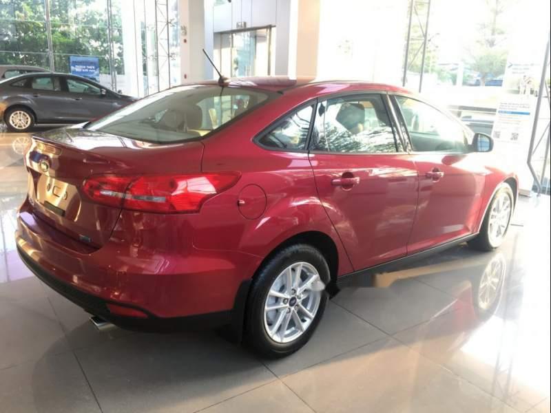 Ford Focus 2019 - Bán ô tô Ford Focus năm sản xuất 2019, màu đỏ, giá 575tr